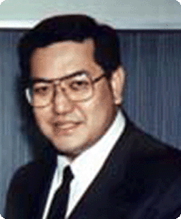  PICTURE OF DR. SURAKIET SATHIENTHAI